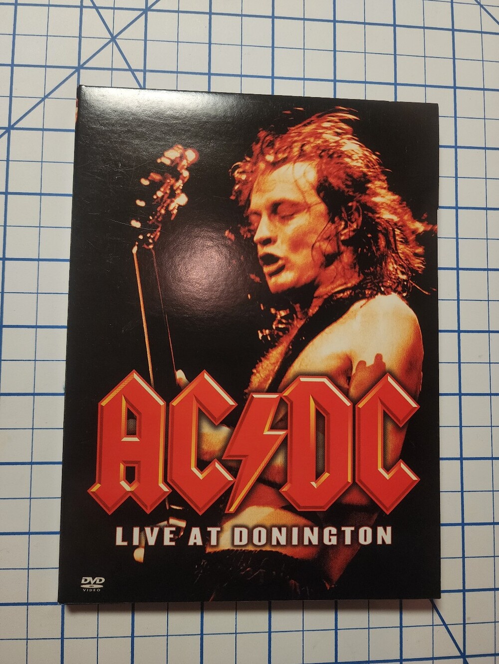 2/25$ AC/DC Concert Dvd Live At Donington